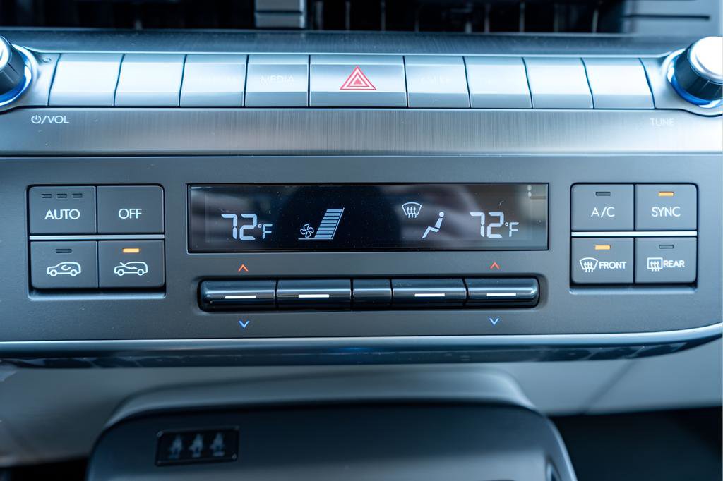 New 2026 Hyundai Kona SEL Premium AWD/4WD image 32