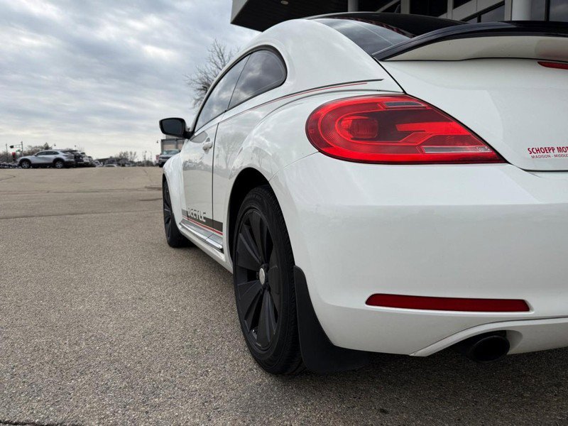 Used 2012 Volkswagen Beetle 2.0T FWD image 15