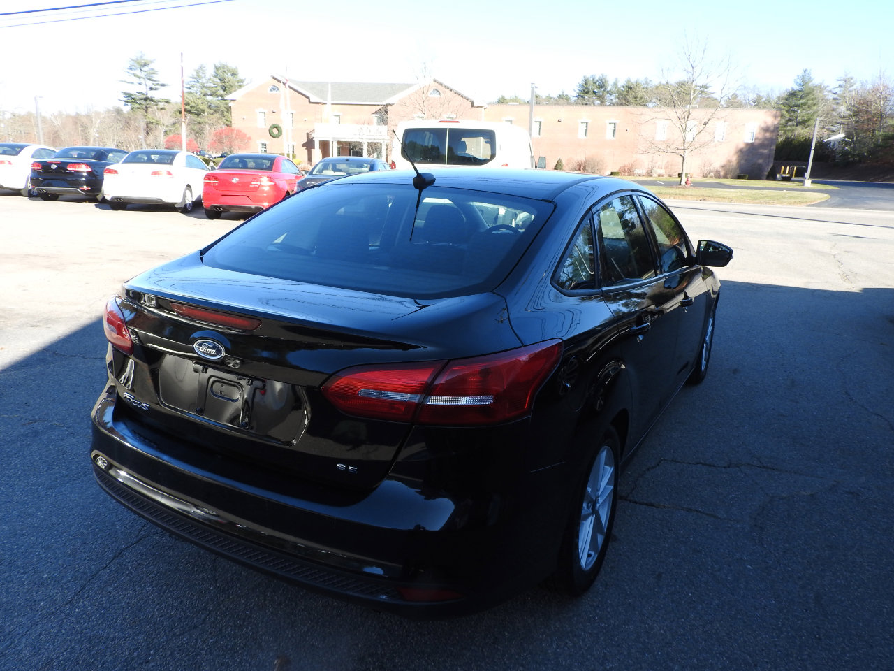 Used 2017 Ford Focus SE image 3
