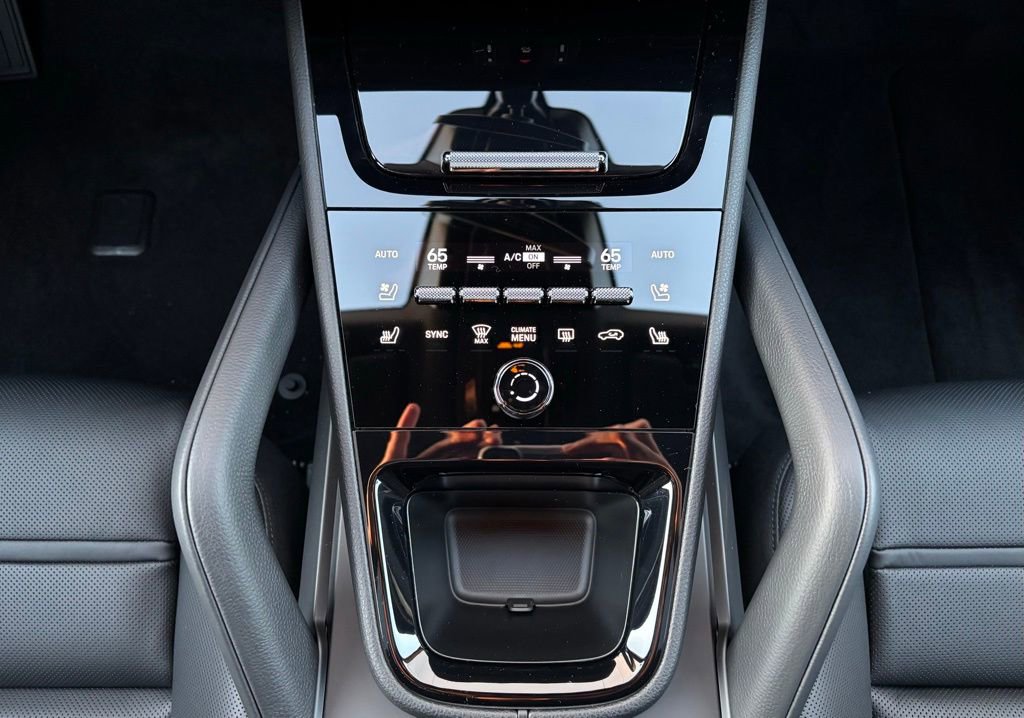 New 2026 Porsche Cayenne Coupe image 22