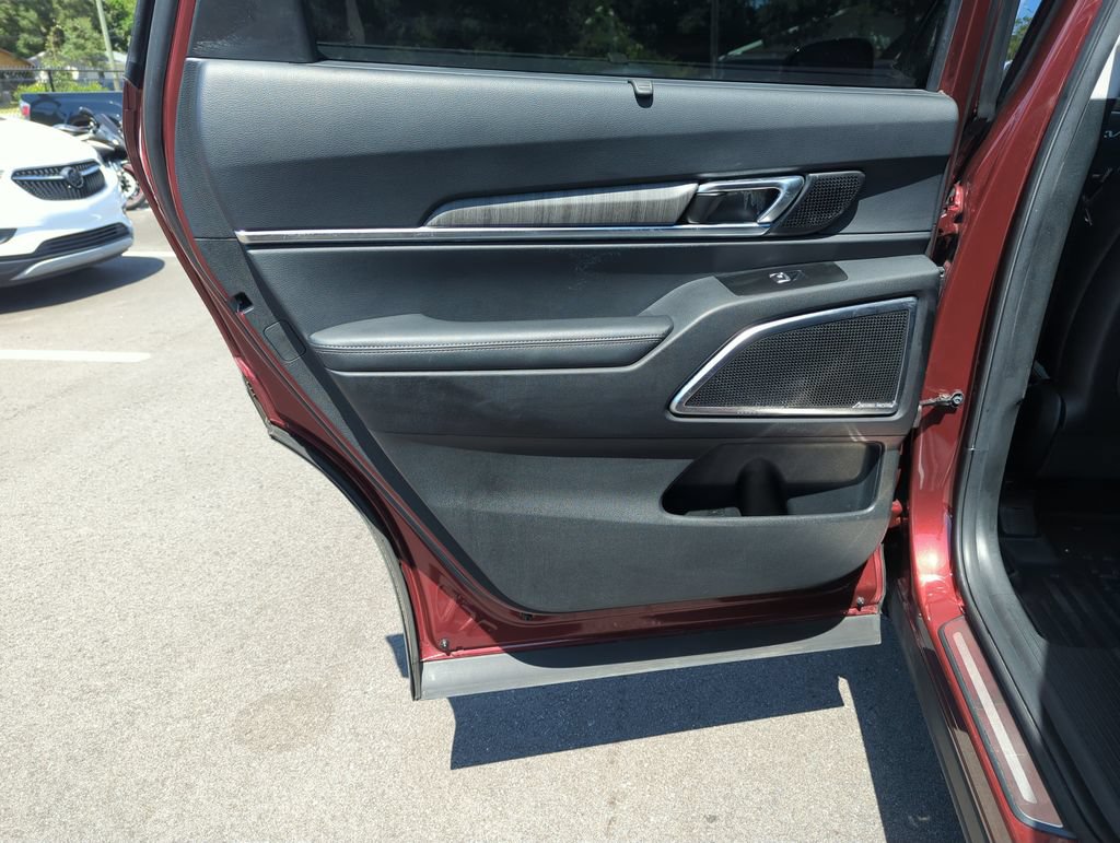 Used 2023 Kia Telluride SX AWD/4WD image 29