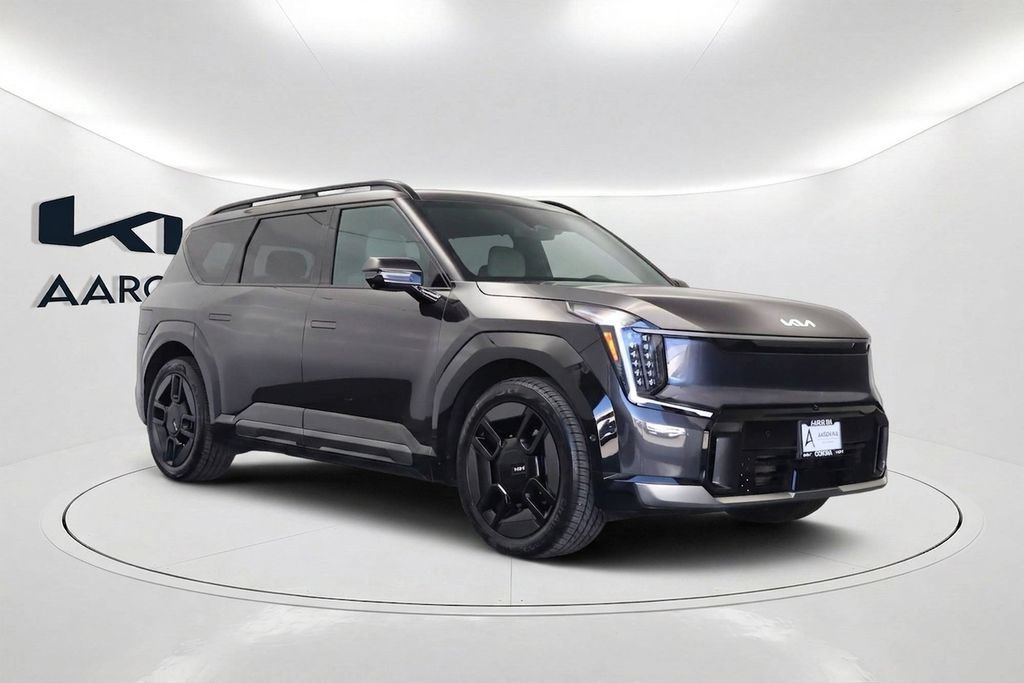 Used 2024 Kia EV9 GT-Line AWD/4WD image 3