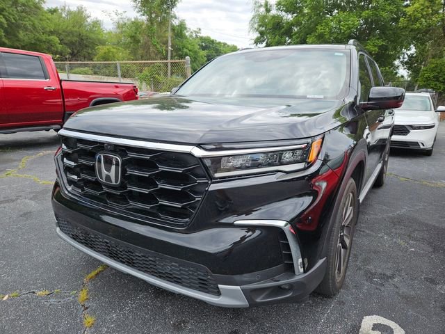 Certified 2024 Honda Pilot Elite image 2