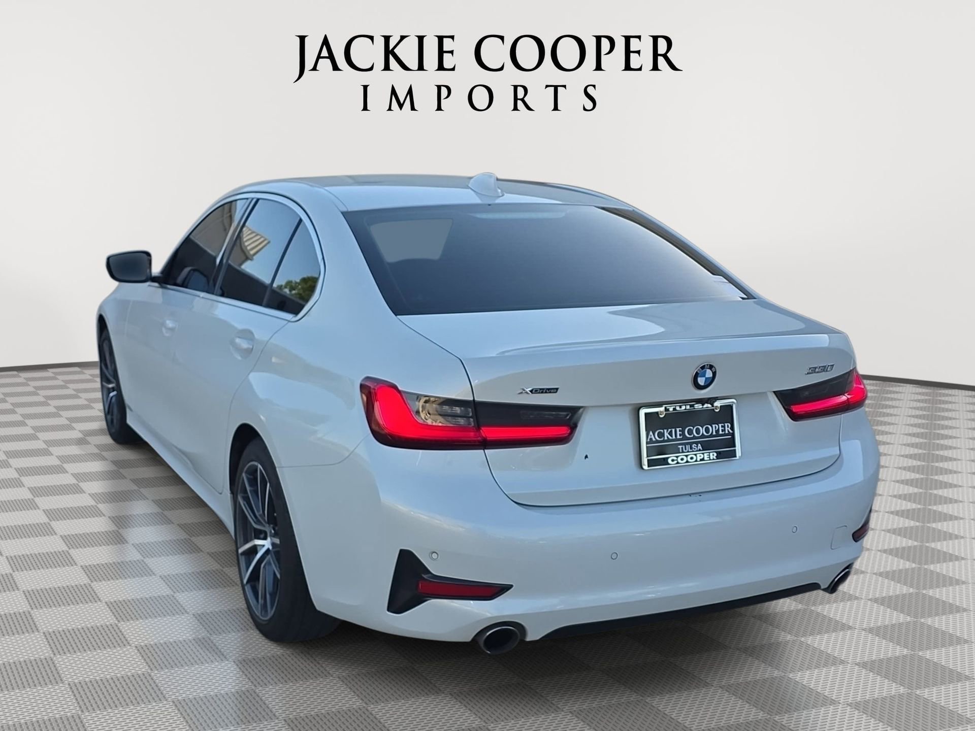 Used 2021 BMW 330i xDrive Sedan w/ Convenience Package AWD/4WD image 7