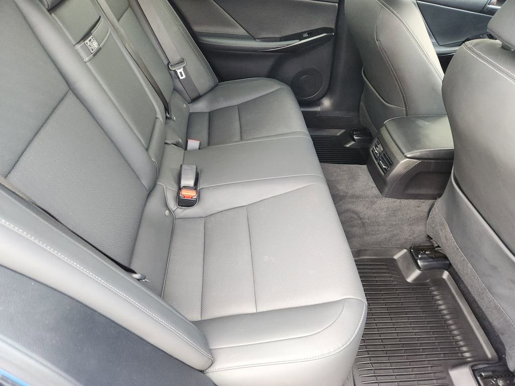 Certified 2023 Lexus IS 300 w/ Comfort Package image 32