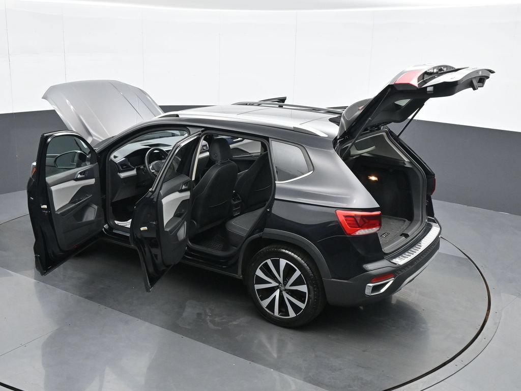 Used 2022 Volkswagen Taos SE AWD/4WD image 38