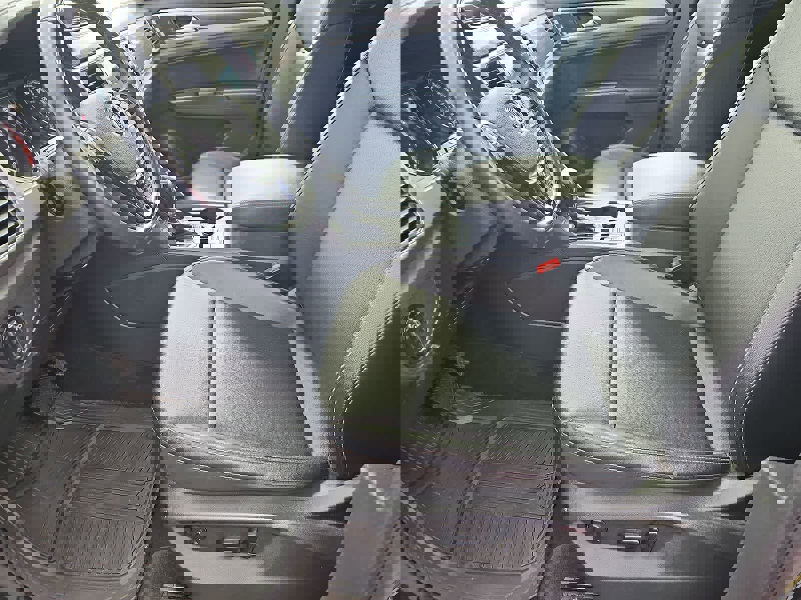 Used 2018 Volkswagen Atlas SE image 16