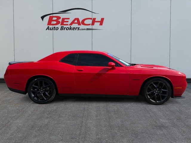Used 2020 Dodge Challenger R/T w/ Blacktop Package RWD image 7