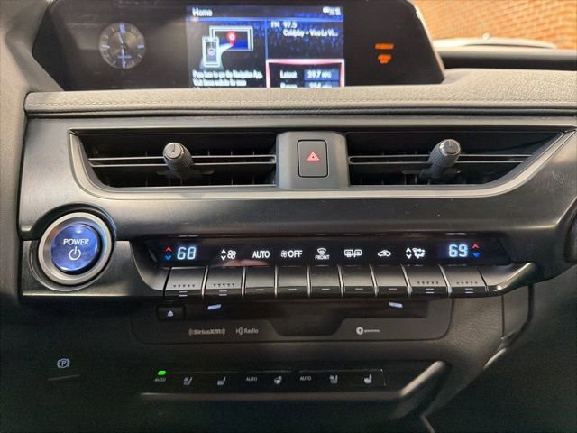 Used 2019 Lexus UX 250h w/ Premium Package AWD/4WD image 17