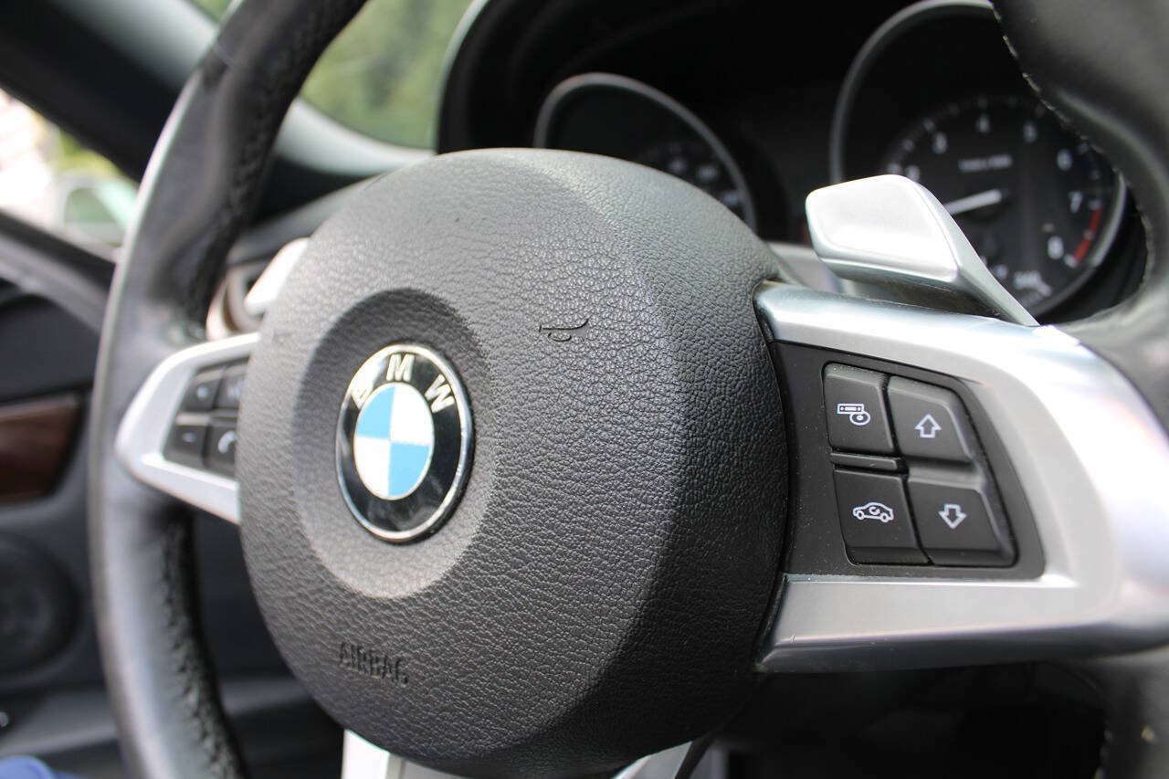 Used 2011 BMW Z4 sDrive35i RWD image 18