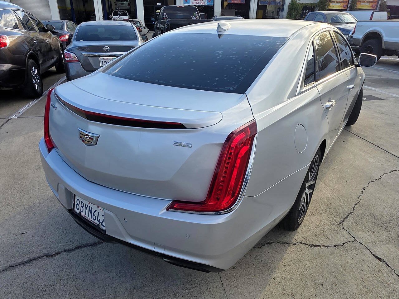 Used 2018 Cadillac XTS Luxury FWD image 8