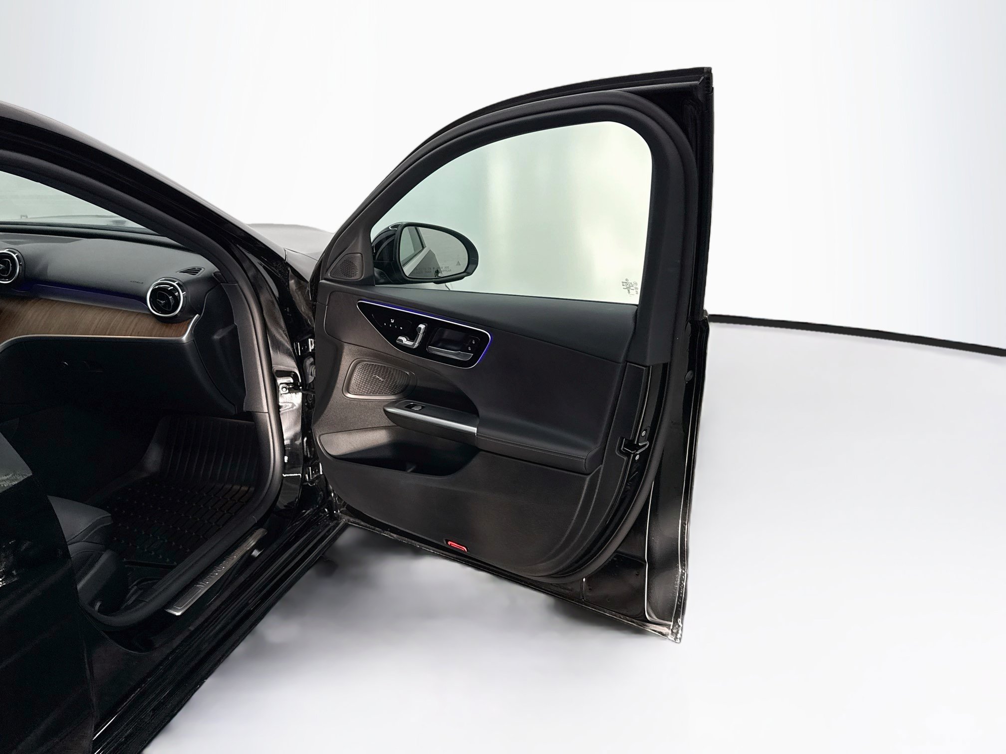 Used 2024 Mercedes-Benz C 300 Sedan image 33