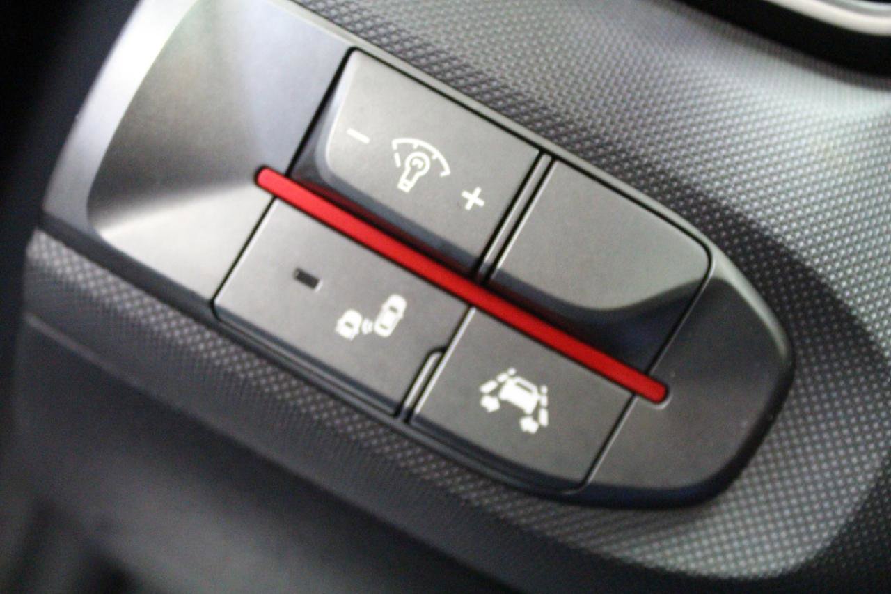 Used 2019 Hyundai Veloster Turbo image 11