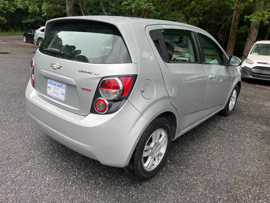 Used 2014 Chevrolet Sonic LT w/ Fun and Sun Package image 5