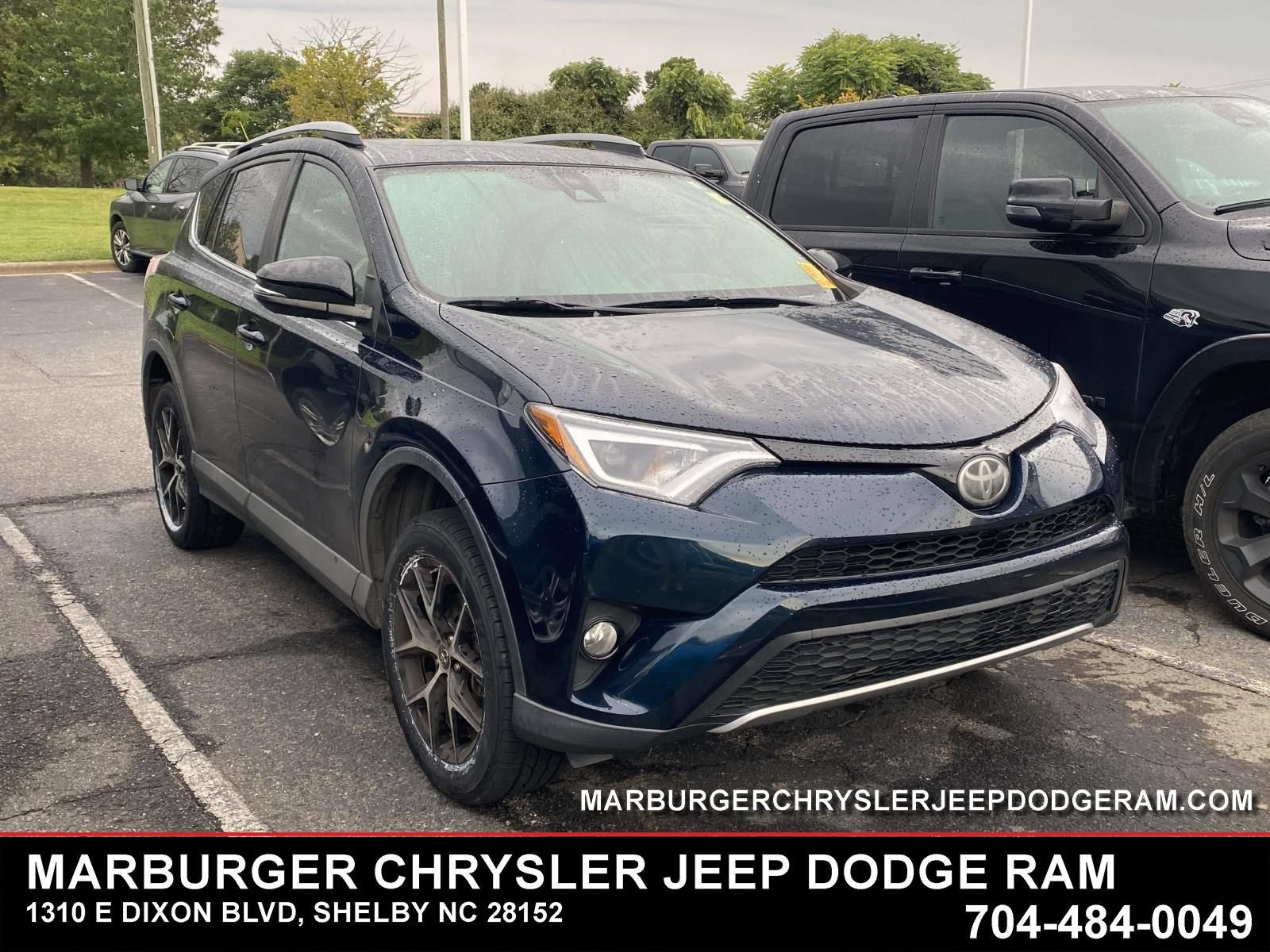 Used 2017 Toyota RAV4 SE FWD video 1
