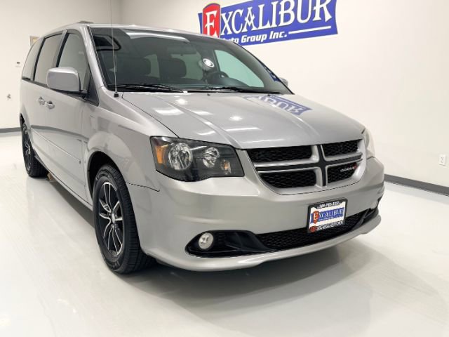 Used 2016 Dodge Grand Caravan R/T image 5