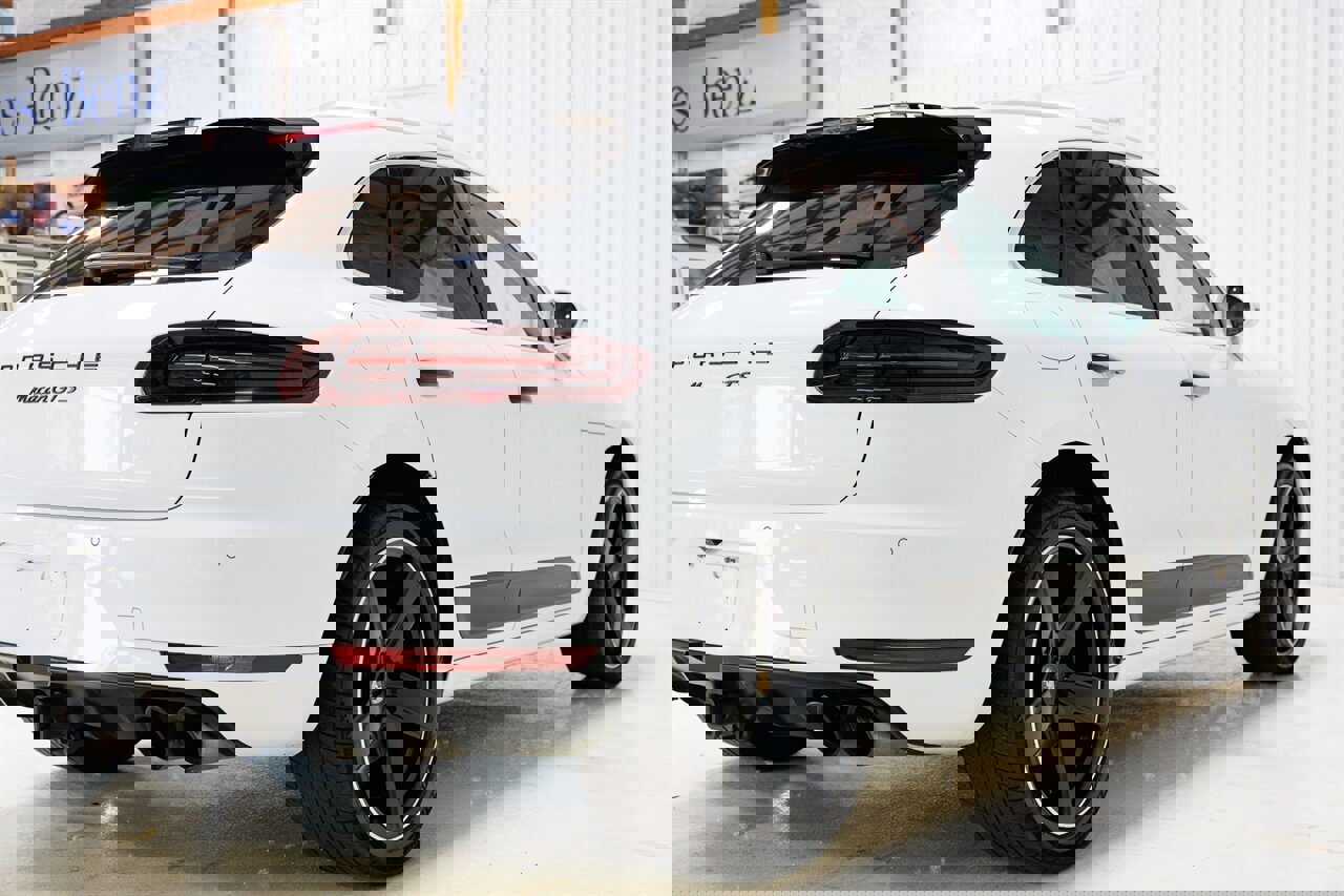 Used 2018 Porsche Macan GTS image 23