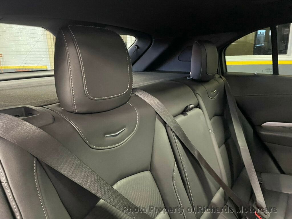 Used 2024 Cadillac XT4 Premium Luxury image 23