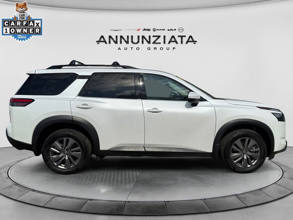 Certified 2025 Nissan Pathfinder SV image 6