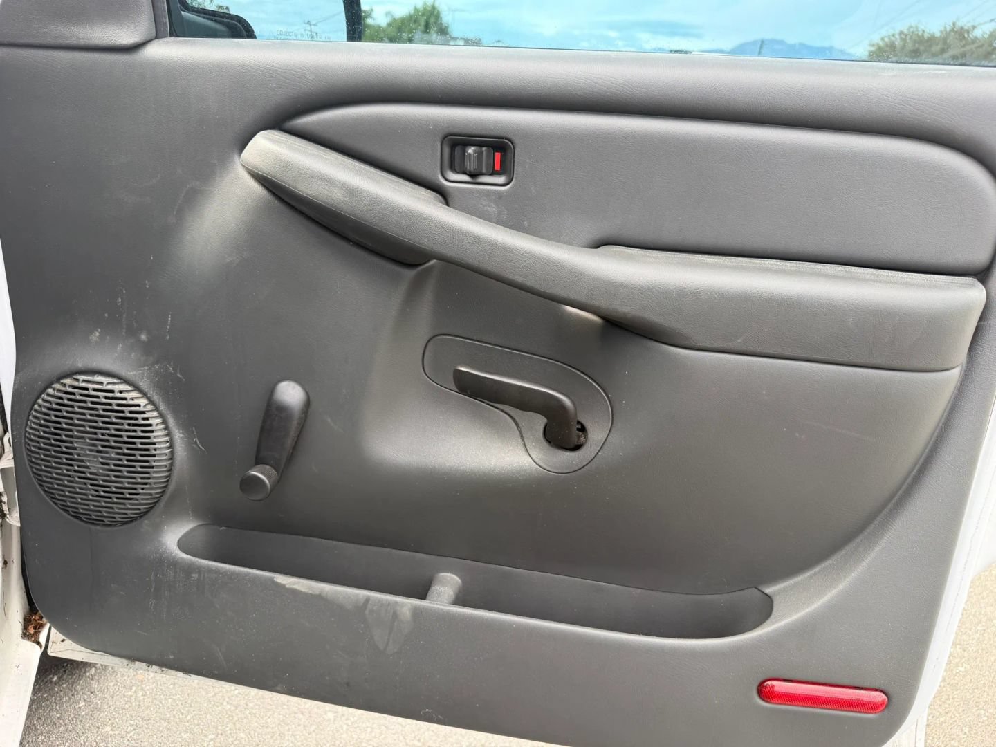 Used 2006 Chevrolet Silverado 1500 W/T RWD image 12