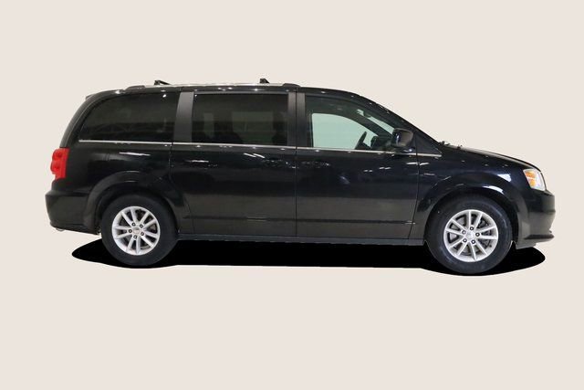 Used 2019 Dodge Grand Caravan SXT image 4