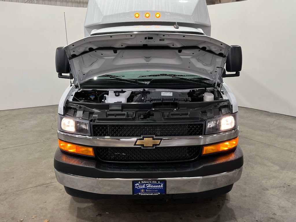 New 2025 Chevrolet Express 3500 w/ Power Convenience Package RWD image 5