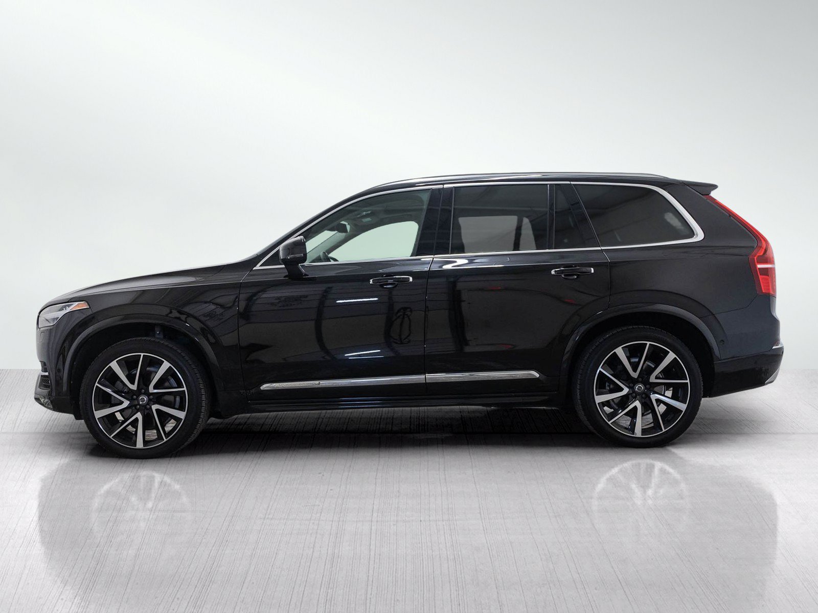 Used 2018 Volvo XC90 T6 Inscription w/ Convenience Package AWD/4WD image 3