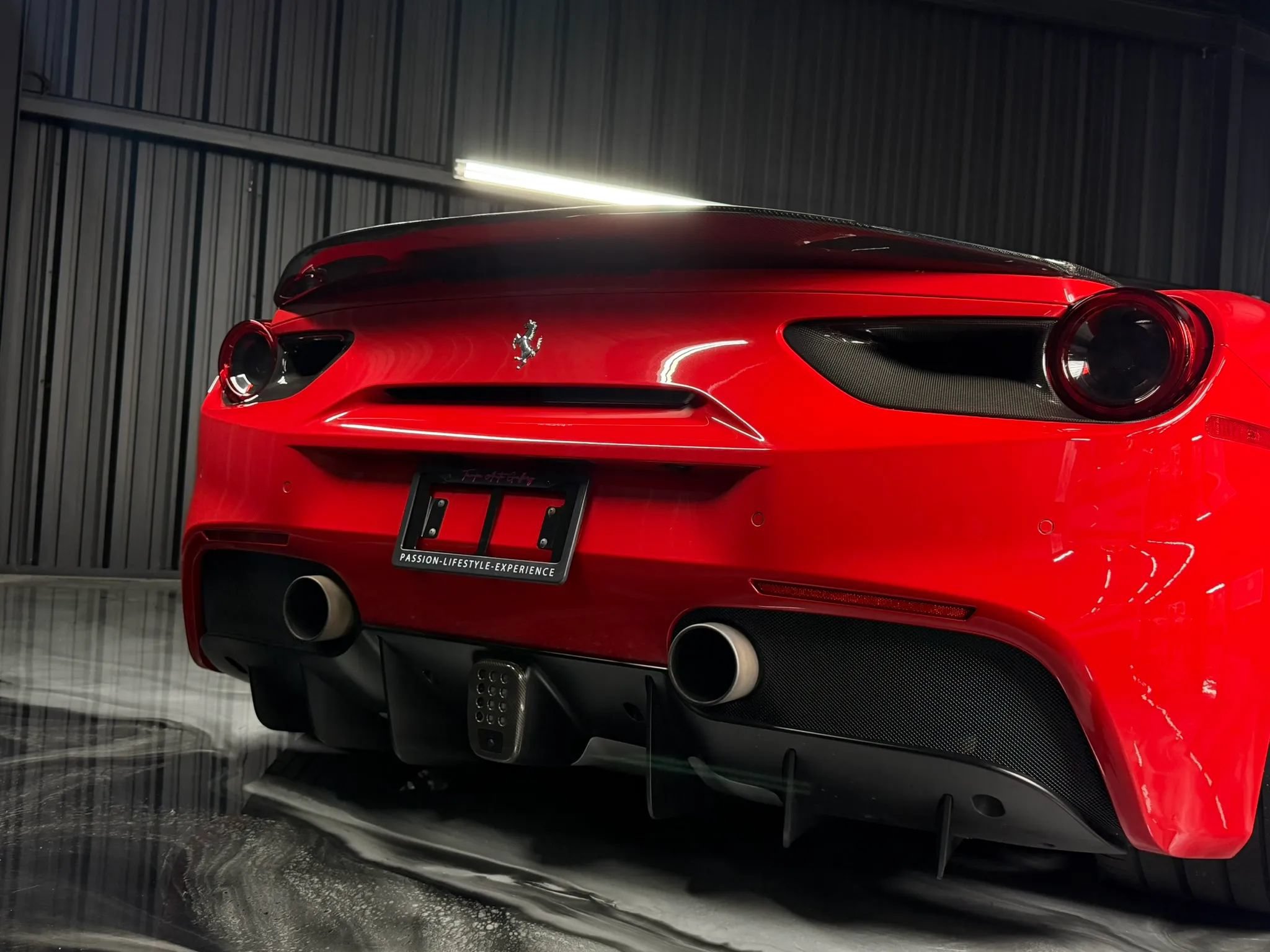 Used 2016 Ferrari 488 GTB RWD image 17