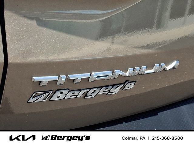 Used 2020 Ford Escape Titanium w/ Titanium Premium Package 2.0 AWD/4WD image 34