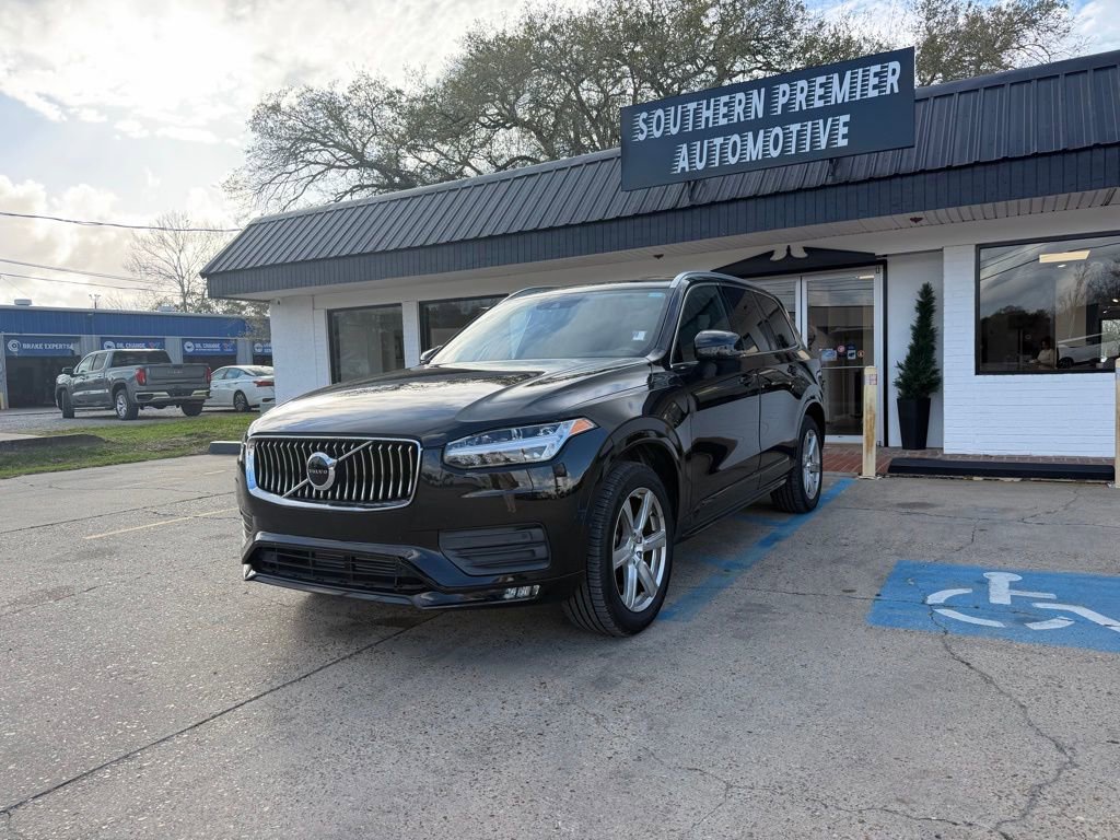 Used 2020 Volvo XC90 T6 Momentum image 1