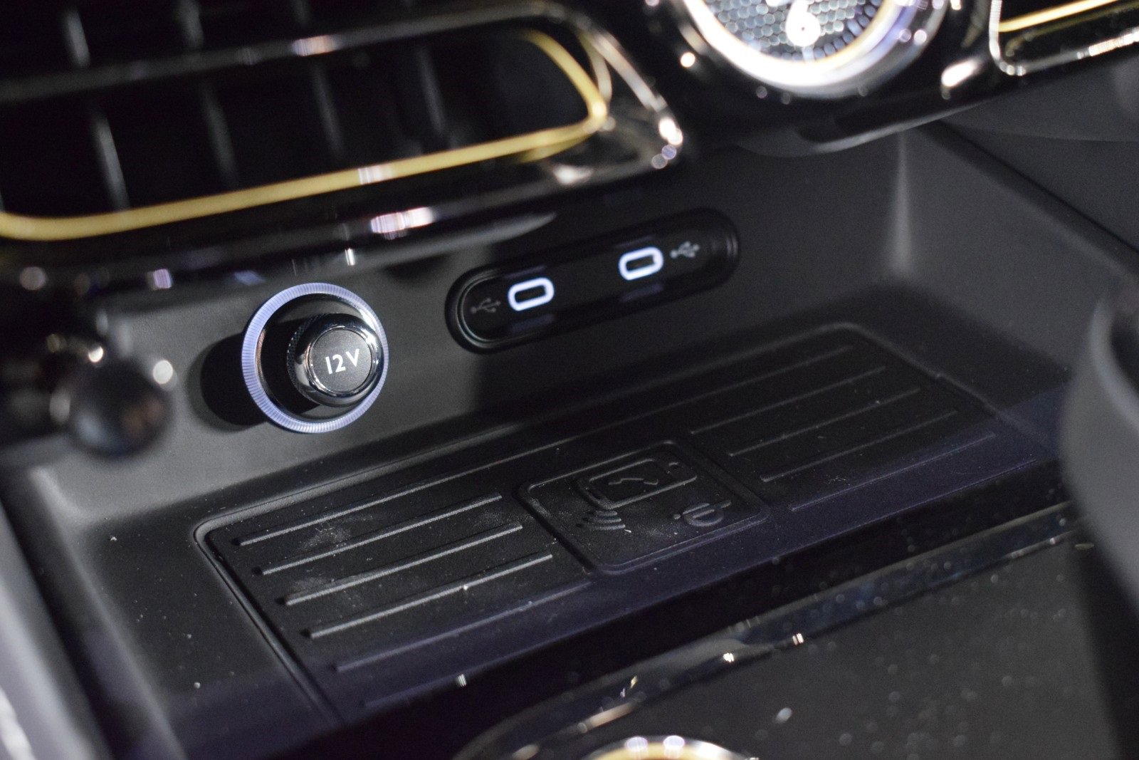 New 2026 Bentley Flying Spur Plug-In Hybrid image 34