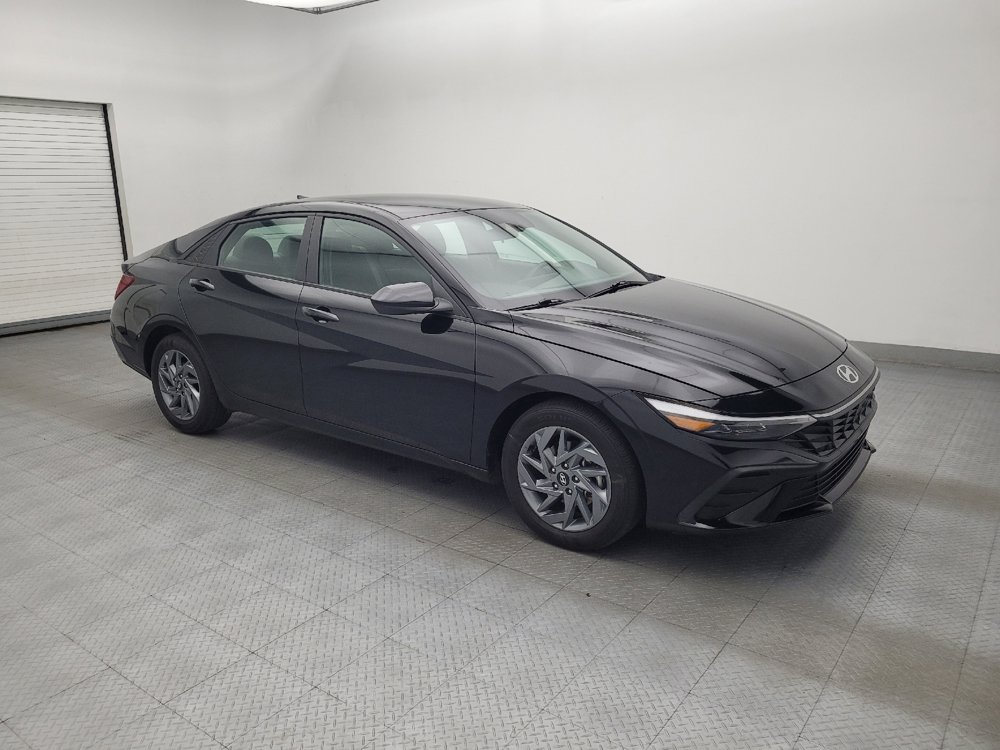 Used 2024 Hyundai Elantra SEL FWD image 11