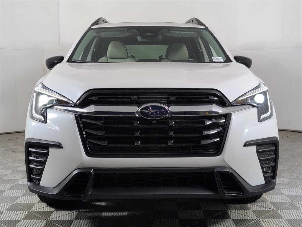 New 2025 Subaru Ascent Limited image 3