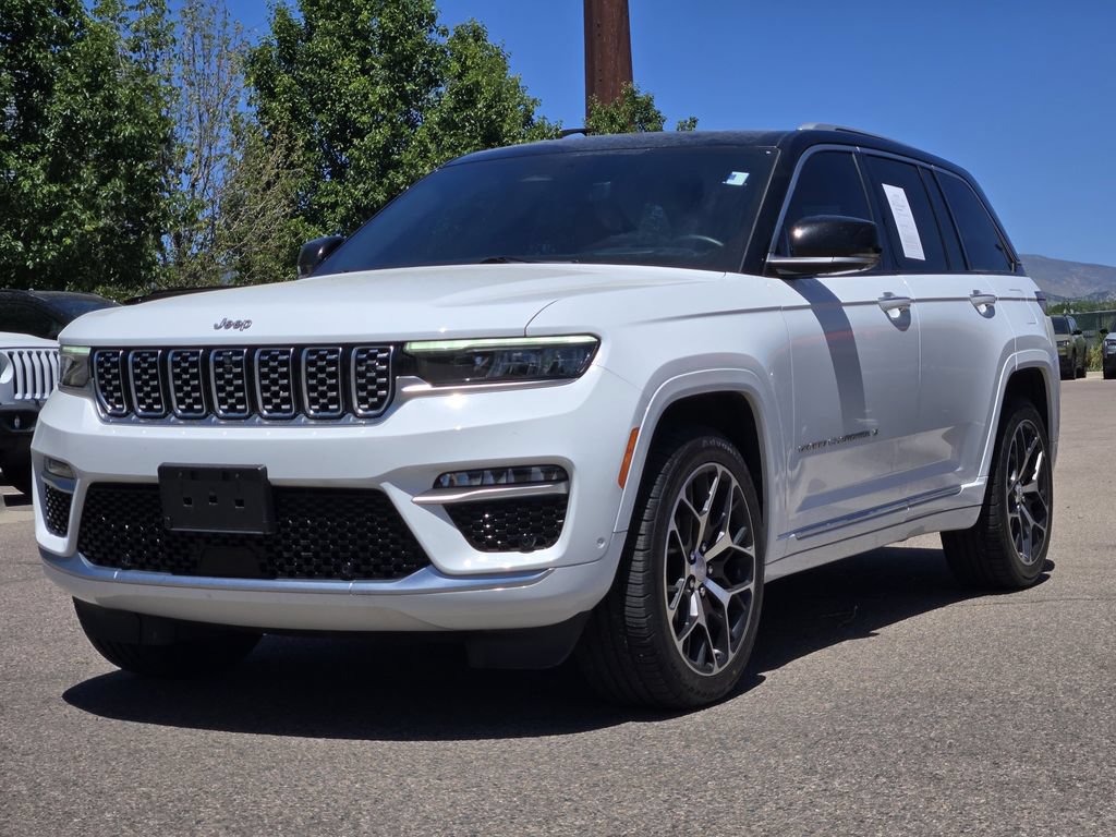 Used 2022 Jeep Grand Cherokee Summit AWD/4WD image 3