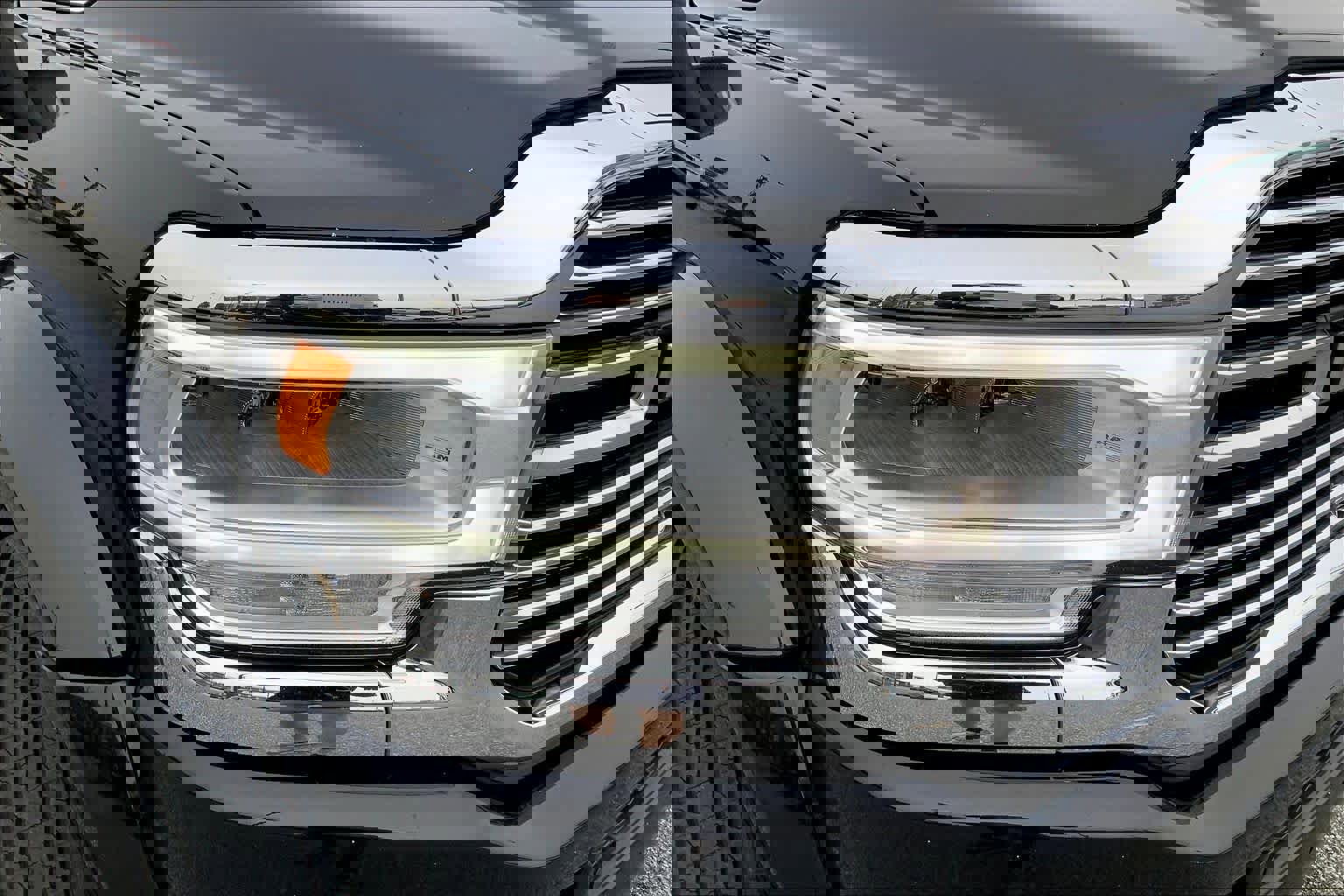 Used 2024 RAM 5500 Laramie image 24