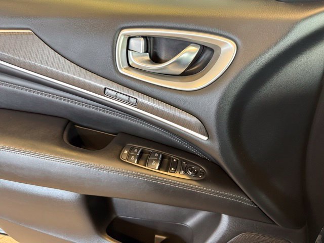 Used 2017 INFINITI QX60 Luxe w/ Premium Plus Package AWD/4WD image 21