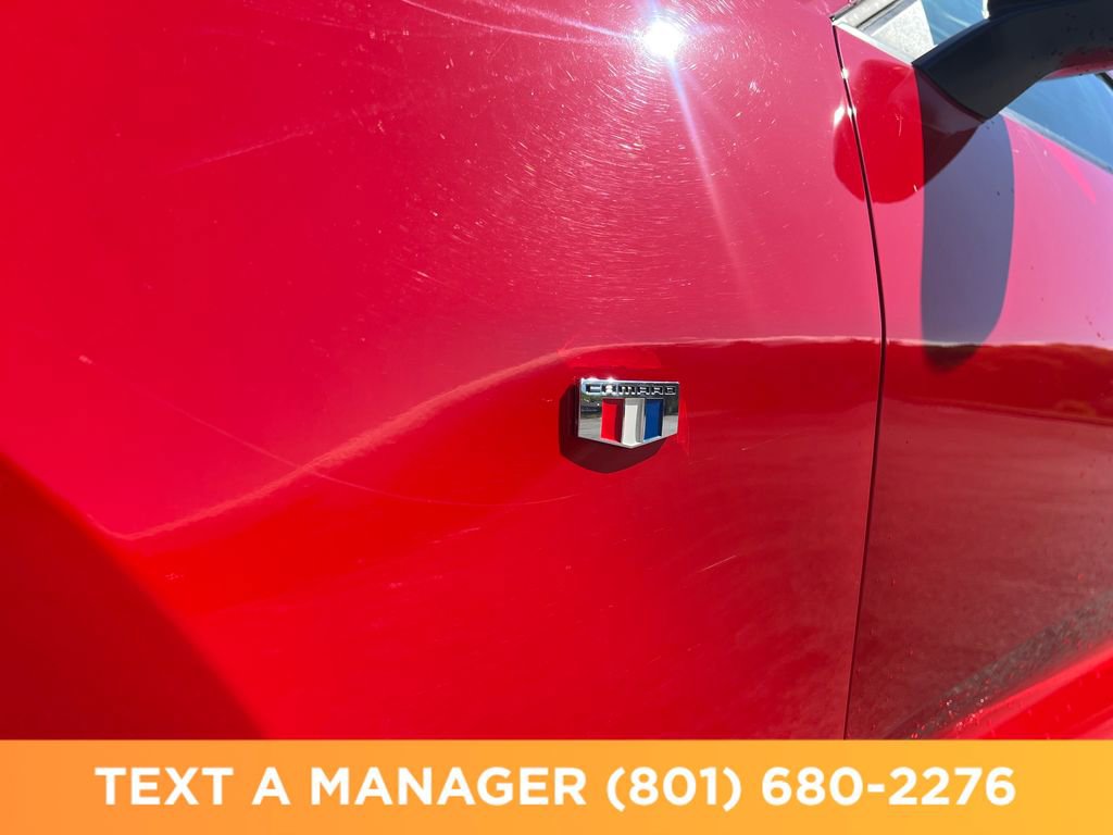 Used 2023 Chevrolet Camaro LT RWD image 9