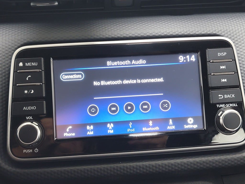 Used 2022 Nissan Kicks S FWD image 21