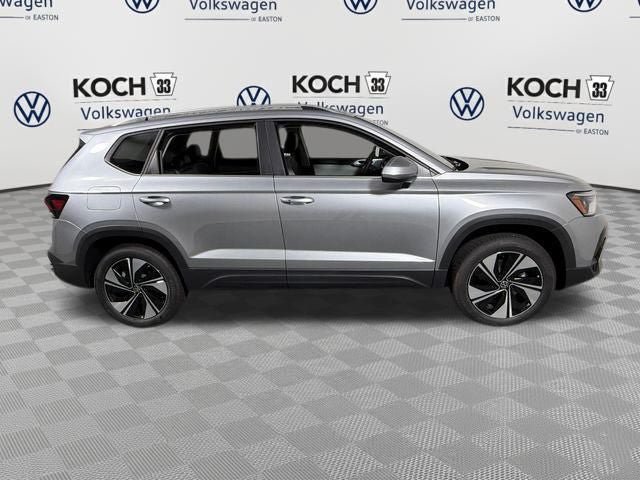 New 2026 Volkswagen Taos SE AWD/4WD image 9