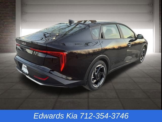 New 2025 Kia K4 EX image 2