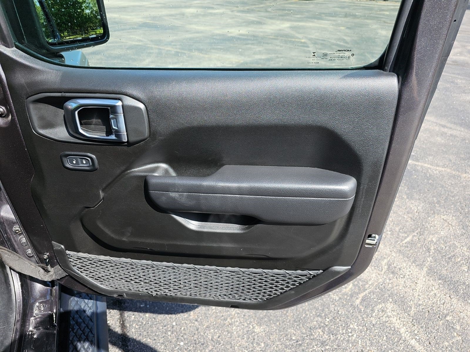 Used 2022 Jeep Gladiator Mojave w/ Cold Weather Group AWD/4WD image 14