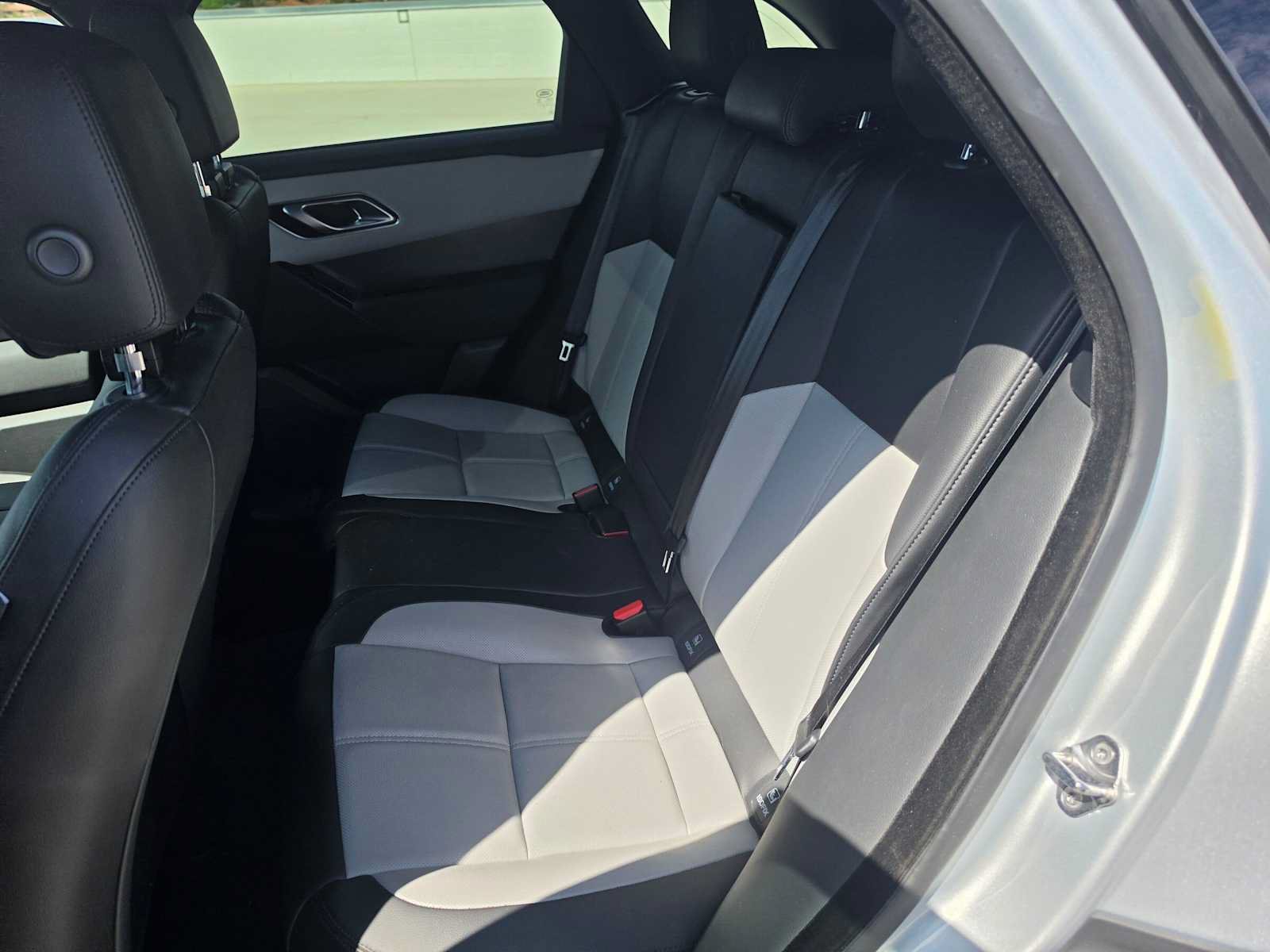 Used 2024 Land Rover Range Rover Velar Dynamic SE AWD/4WD image 20