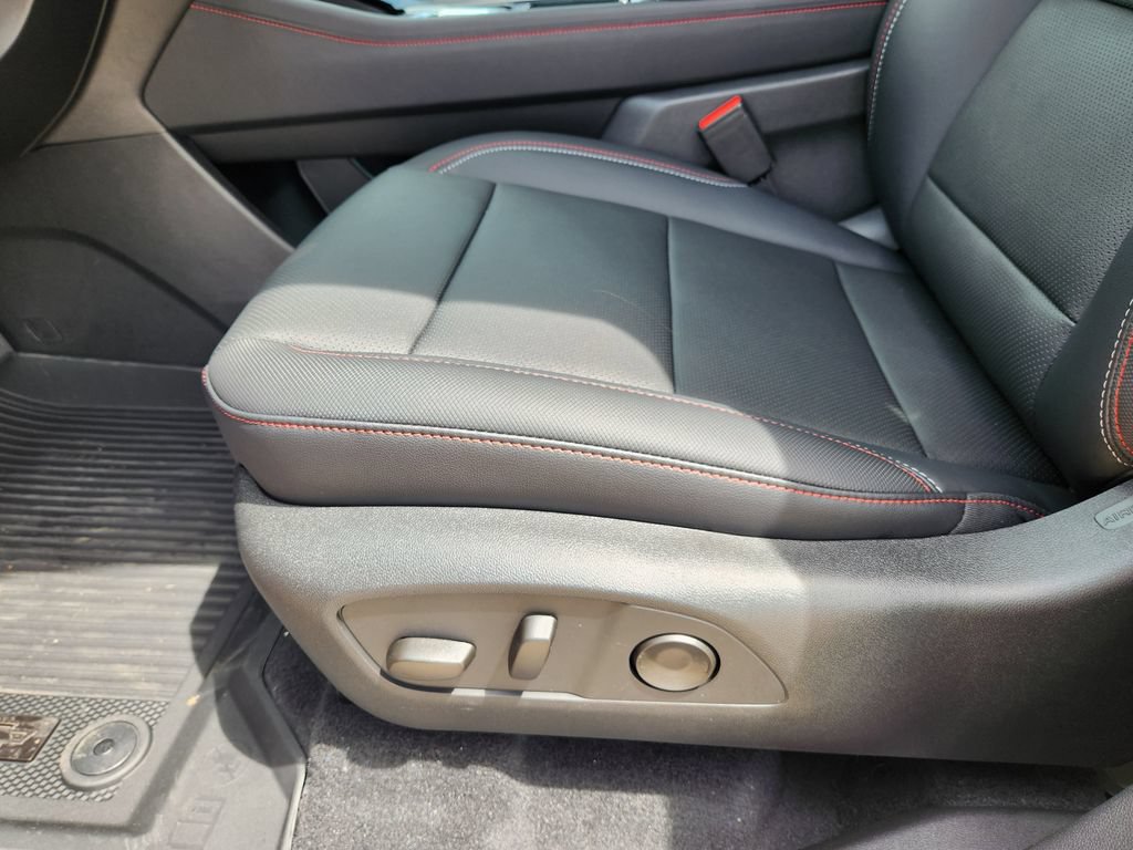 New 2026 Chevrolet Traverse Z71 w/ Enhanced Driving Package AWD/4WD image 18