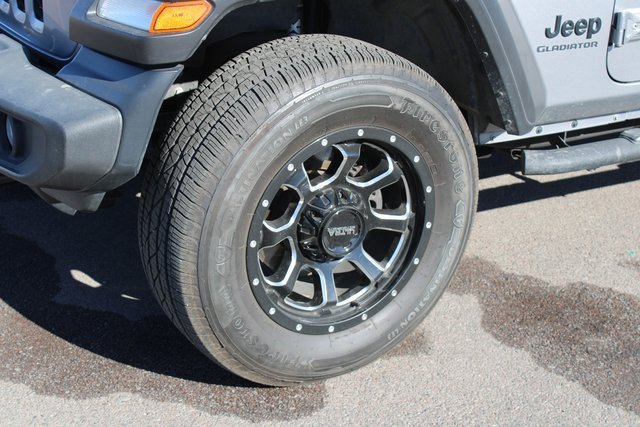 Used 2020 Jeep Gladiator Sport w/ Quick Order Package 24S image 11