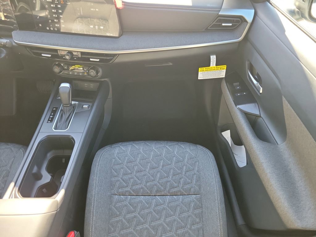 New 2026 Nissan Kicks SV image 18