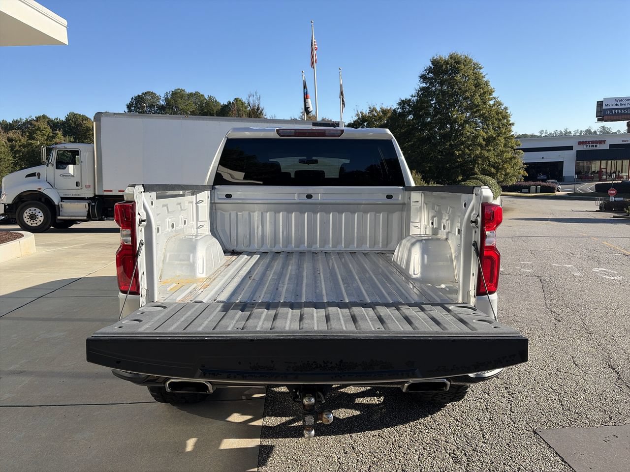Used 2021 Chevrolet Silverado 1500 Custom Trail Boss w/ LPO, Dark Essentials Package AWD/4WD image 31