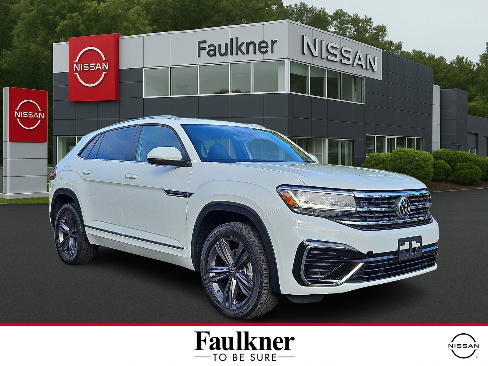 Used 2021 Volkswagen Atlas Cross Sport SE image 1