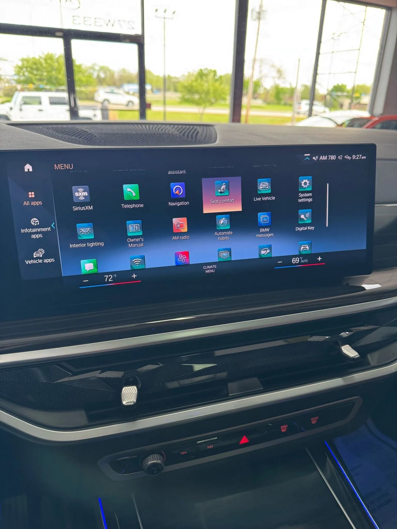 Used 2023 BMW X7 xDrive40i w/ Premium Package image 50