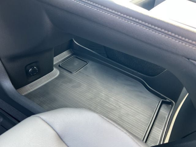 New 2026 Toyota Sienna XLE FWD image 19