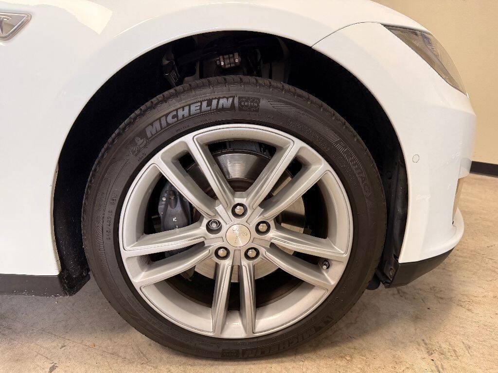 Used 2016 Tesla Model S 85 RWD image 45